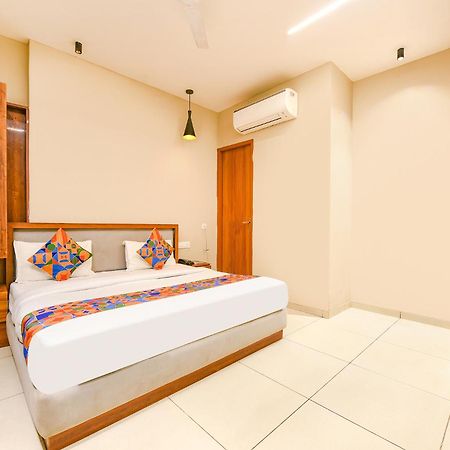 Fabhotel Dc Premium Zirakpur Kültér fotó