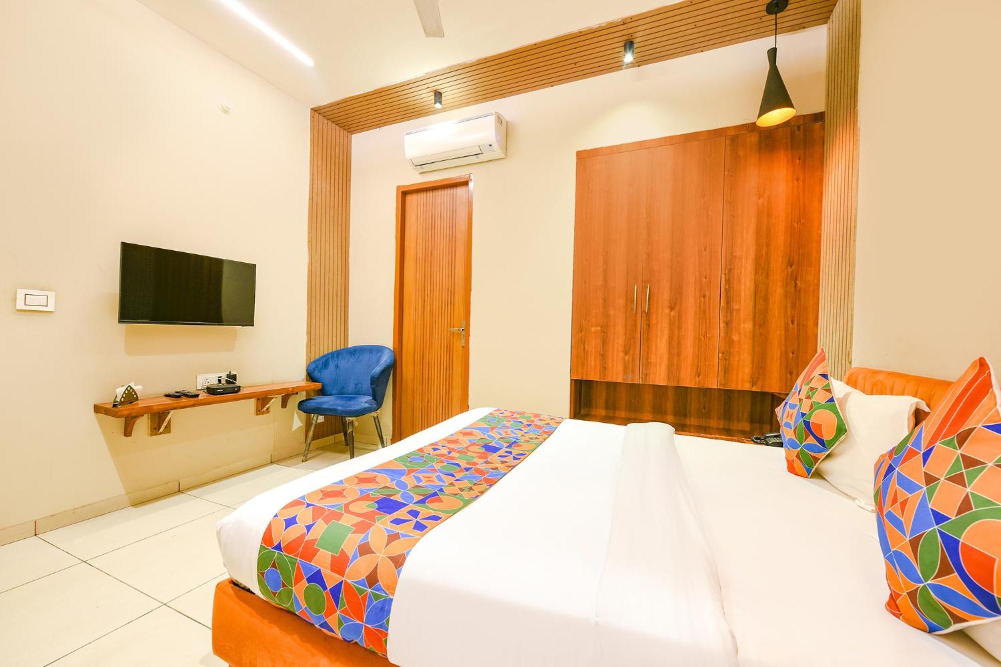 Fabhotel Dc Premium Zirakpur Kültér fotó