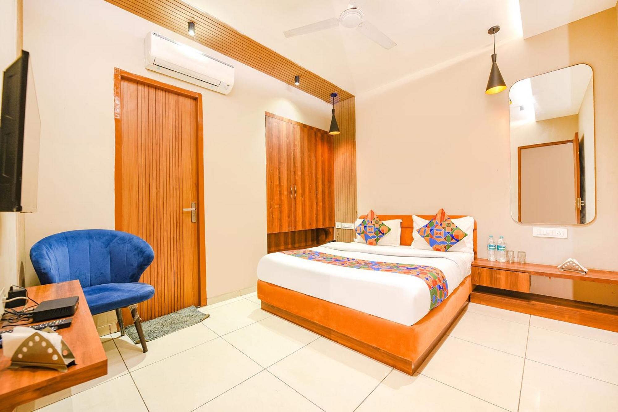 Fabhotel Dc Premium Zirakpur Kültér fotó